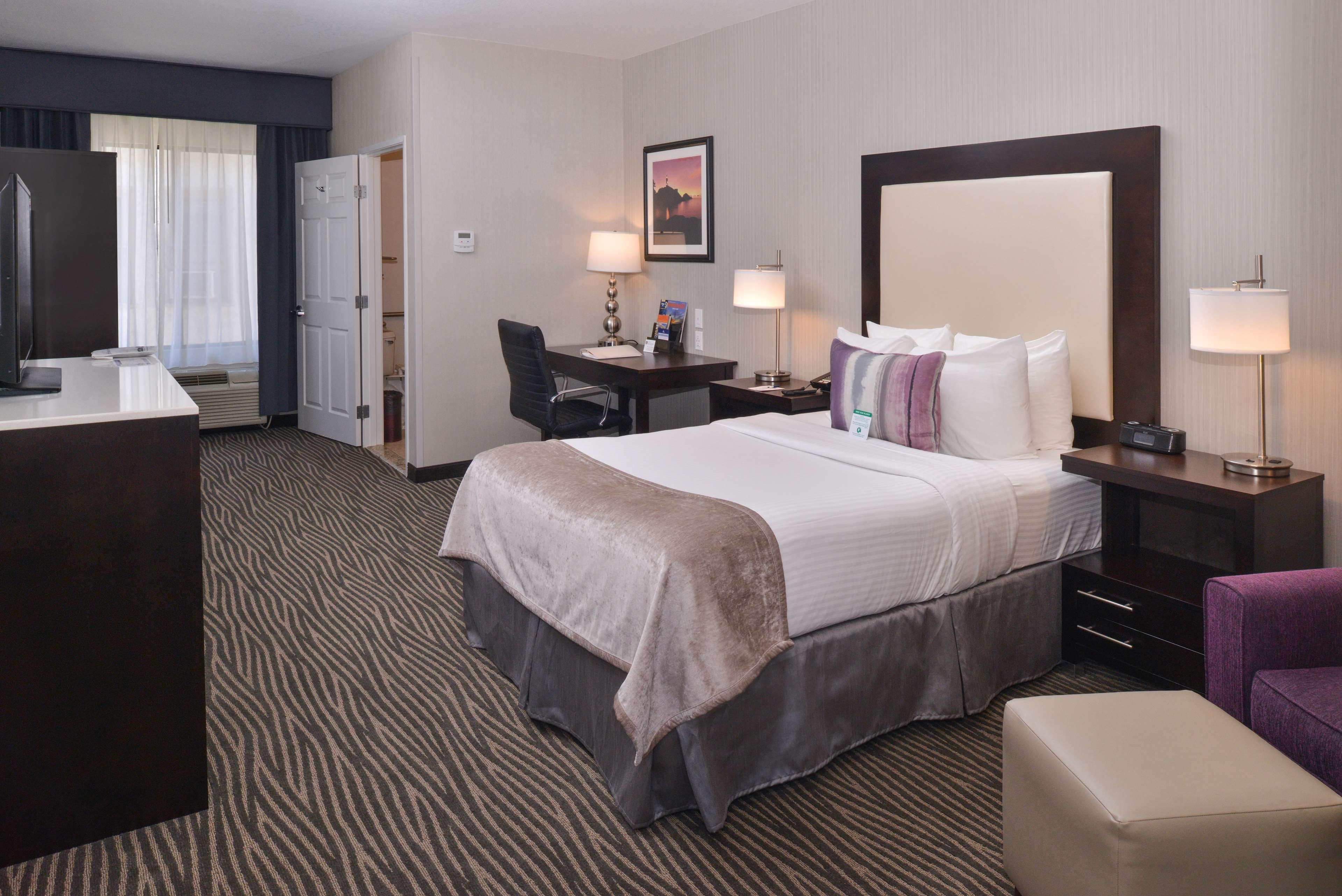 Best Western Plus Hotel At The Convention Center Long Beach Exterior photo